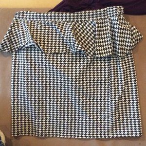 Vamp sz 2X peplum houndstooth skirt
